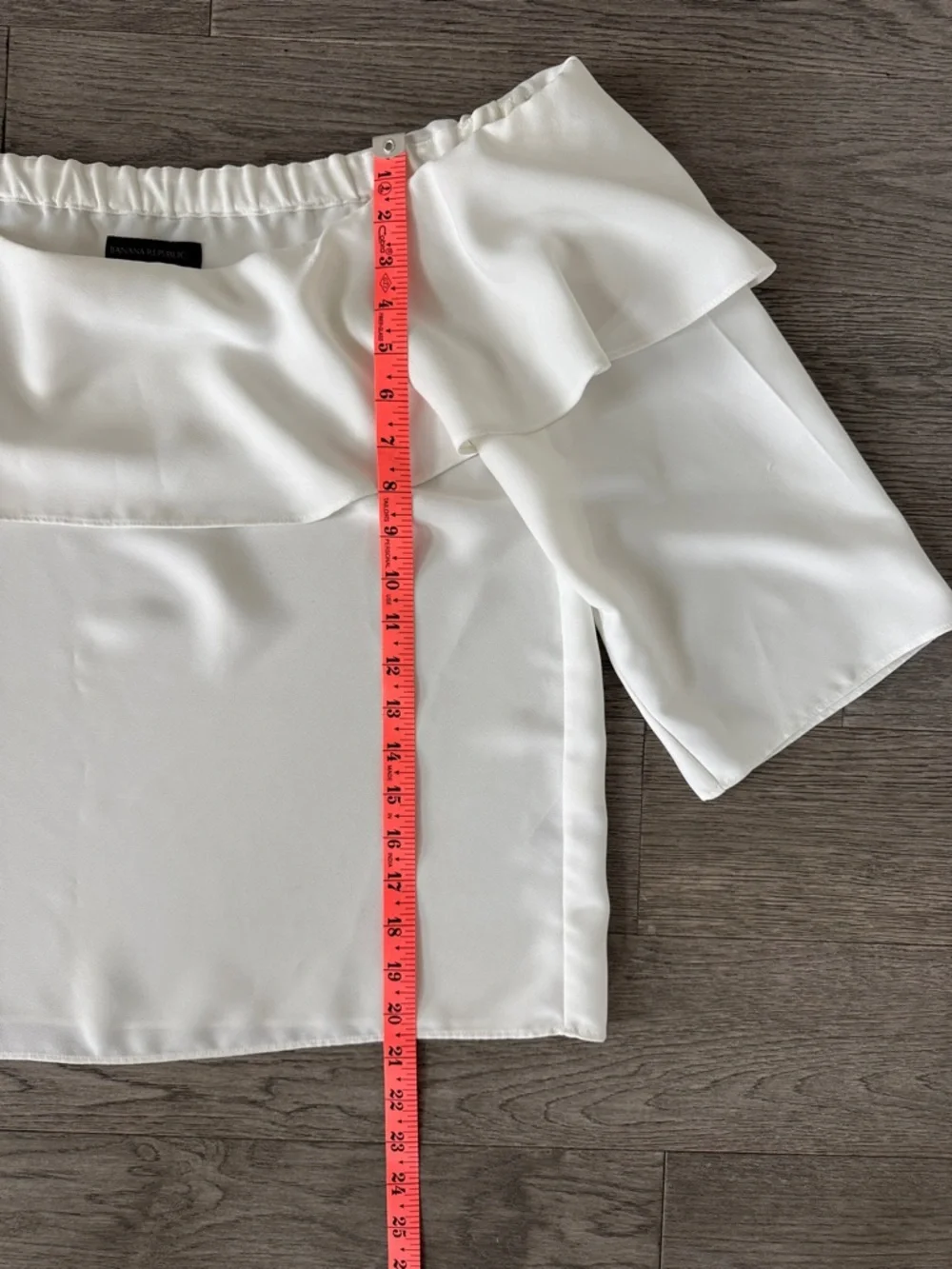 🌼BANANA REPUBLIC🌼 White Ruffle Off-Shoulder Top, Size S